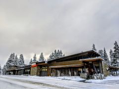 Grocery Outlet Bargain Market photo