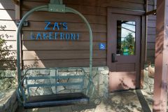 Za's Lakefront photo