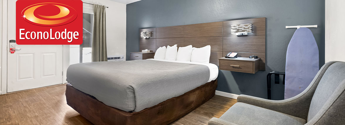 Econo Lodge Inn & Suites Heavenly Village Area